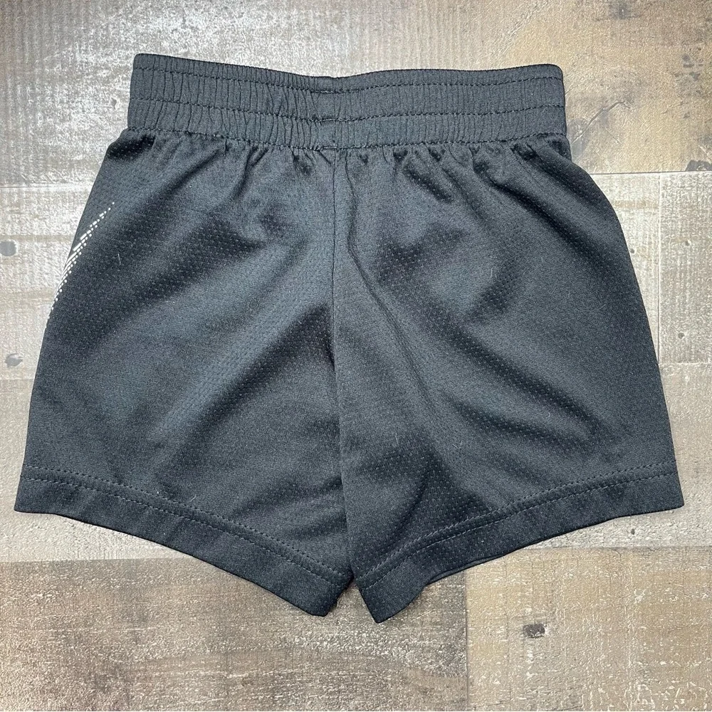 Nike Athletic Boys Short size 2T